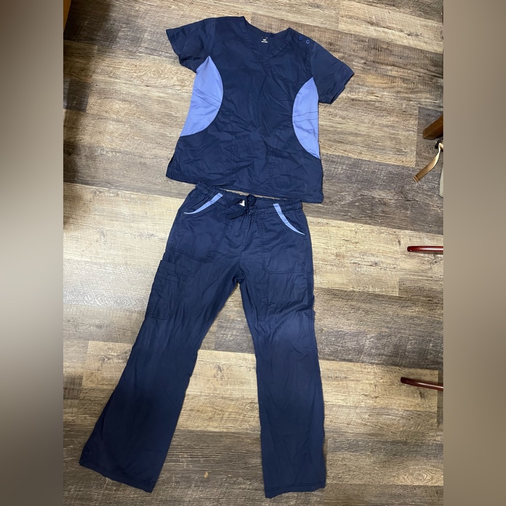 Navy scrub set